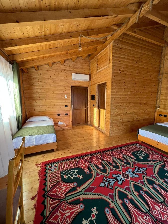 Wooden House 3*